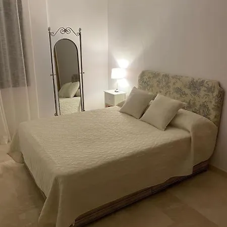 Apartment 3 Bed With Pool And Parking Estepona
