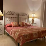 Balcones - 3 Bed With Pool And Parking