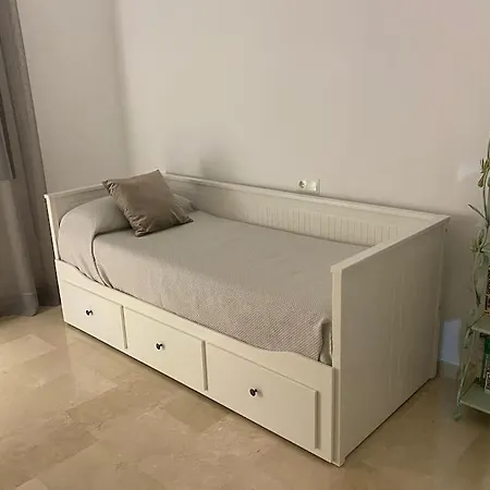 3 Bed With Pool And Parking