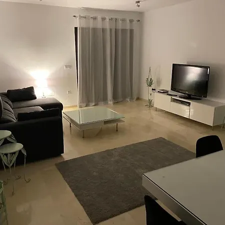 Balcones - 3 Bed With Pool And Parking