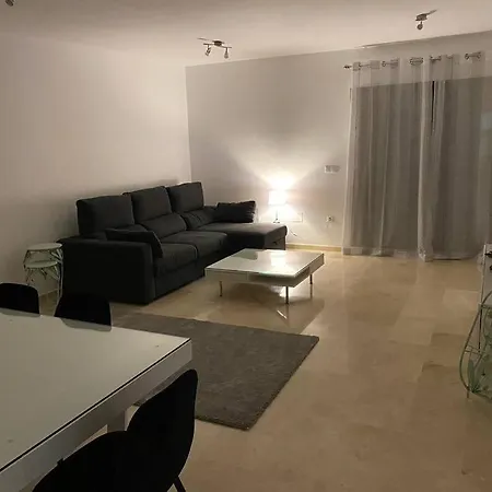 Apartment Balcones - 3 Bed With Pool And Parking