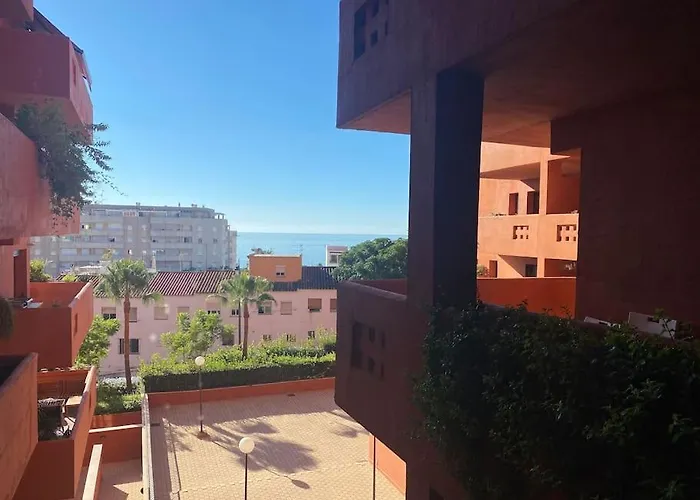 Balcones - 3 Bed With Pool And Parking דירה אסטפונה