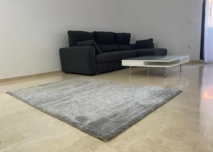 Balcones - 3 Bed With Pool And Parking