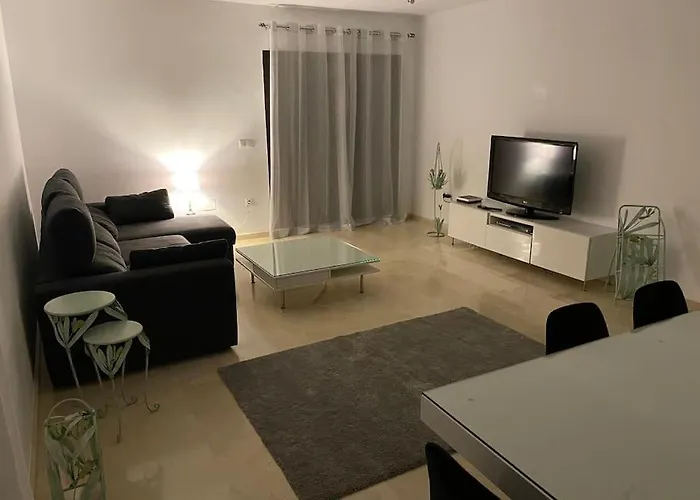 Balcones - 3 Bed With Pool And Parking