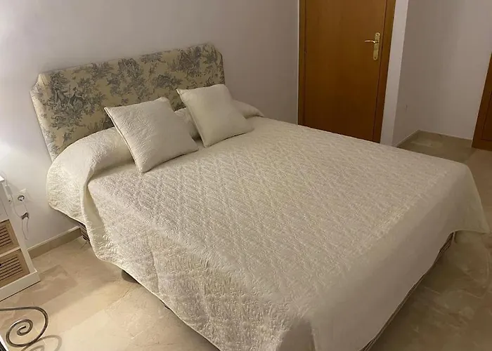 Balcones - 3 Bed With Pool And Parking